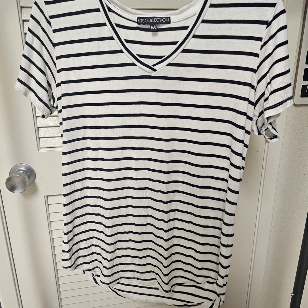 Elite Collection Women's Black and White Striped Tee